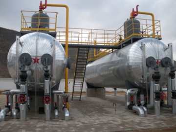 نظام فصل ثلاثي الطور للنفط والغاز الطبيعي والماء                     Three-phase Separator (Separating Oil, Natural Gas and Water)