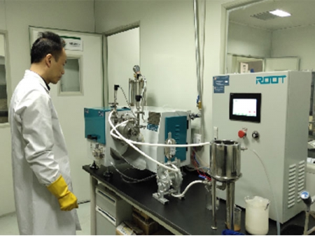 طاحونة كرات أفقية بعمود تقليب أسطواني للمختبرات (طاحونة لإنتاج الأدوية)، سلسلة RTSM-0.5BJD