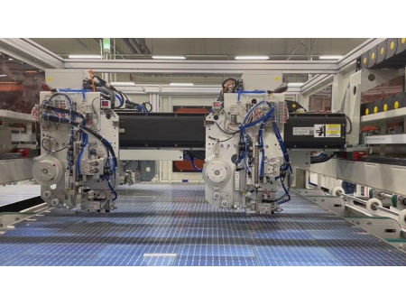 ماكينة وضع شريط تثبيت سلسلة الخلايا الشمسية الآلية Automatic String Taping Machine