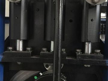 آلة تصنيع الأكواب الورقية مع أداة تطبيق المقبض MG-ZH
