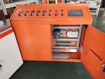 ماكينة تصنيع علب الشوربة الورقية الكبيرة ( 75 ـ 85 علبة/دقيقة، زبدية ورقية 28 ـ 85 أونصة)