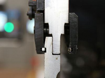 ثناية صاج هيدروليك، ماكينة ثني صاج سي أن سي  Hydraulic Press Brake/CNC Metal Bending Brakes