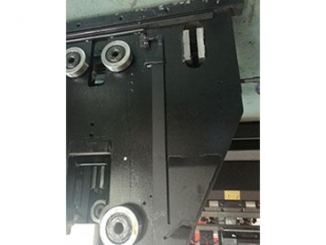 ثناية صاج هيدروليك، طعاجة صاج سي أن سي  Hydraulic Press Brake/CNC Press brake