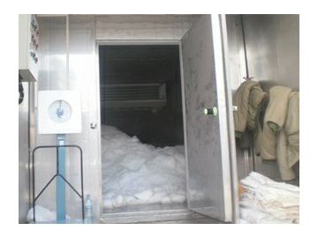 مشروع ماكينة تصنيع وتخزين ألواح الثلج في الحاوية لجزر المالديف