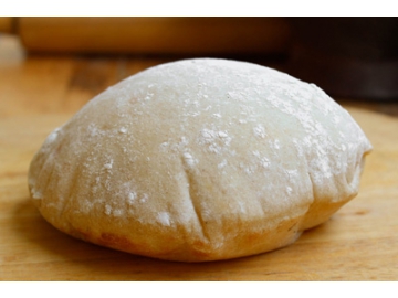 خبز بلدي 				   Pita