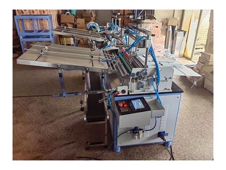 ماكينة وضع الملصقات على منتجات الورق الأنبوبية، HD-500/650 				   Paper Tube Labeling Machine