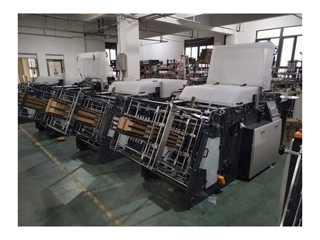 ماكينة تشكيل العلب الكرتونية (ماكينة تشكيل علب الأغذية) 				   Carton Box Erecting Machine (Lunch Box Forming Machine)