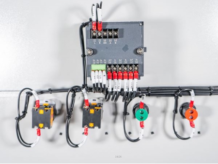 جهاز الفصل والوصل منخفض الجهد (قاطع كهربائي منخفض الفولتية/ مفتاح الجهد المنخفض) Low Voltage Switchgear