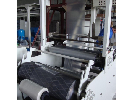 آلة نفخ فيلم بلاستيك ذات سرعة عالية (مع وحدة إعادة لف مزدوجة) High Speed Blown Film Machine (with Double Rewinder)