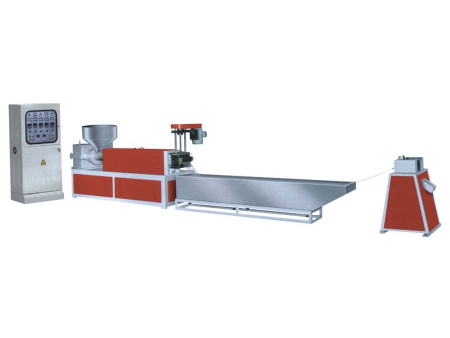 ماكينة إعادة تدوير البلاستيك مع وحدة بثق أحادية اللولب Single Screw Extruder Plastic Recycling Machine