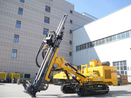 حفار هيدروليكي مجنزر/ جهاز الحفر الهيدروليكي مثبت على جنزير، سلسلة JK595-5A Crawler Mounted Hydraulic DTH Drilling Rig (with Auxiliary Rod Changer)