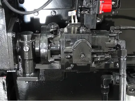 مولدات كهرباء ديزل بمحرك نوع كامينز (نطاق القدرة: من 17 إلى 1600 كيلو وات) Cummins Engine Series (17kW-1600kW)