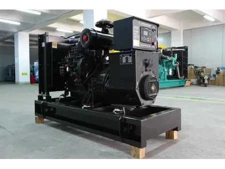 مولد كهرباء ديزل بمحرك صيني نوع SDEC (القدرة: من 50 إلى 100 كيلووات) 50-100kW Diesel Generator Set