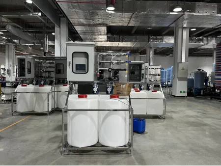 جهاز تحديد الجرعات الكيميائية بنظام تحكم ذكي أوتوماتيكي Automatic Intelligent Control Chemical Dosing System