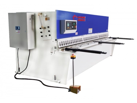 آلة قص صفائح معدنية هيدروليكية ذات عارضة متأرجحة QC12K(Y) Hydraulic Swing Beam Shear