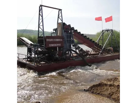 كراكة (جرافة) تجريف وتكريك مع سلم ودلو (الجرافة المتعددة المغارف) Bucket Ladder Dredger