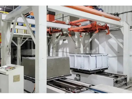 رافعة جسرية لإزالة القوالب مع مشبك للبلوك الخرساني (رافعة إزالة القوالب وفصلها عن الكتل) Demoulding Crane
