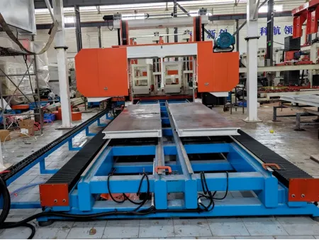 قاطعة أفقية ثنائية المسار مع هيكل جسري لقطع الكتل والألواح الخرسانية Double-Track Gantry Horizontal Concrete Cutter