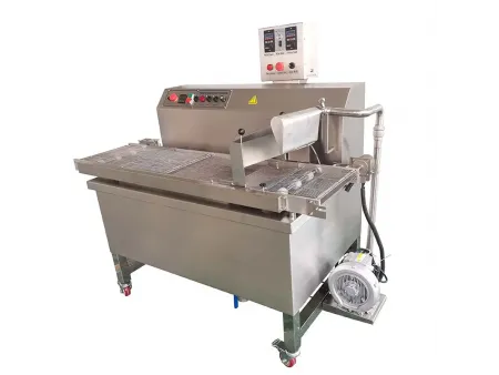 ماكينة تغطية بالشكولاتة Chocolate Enrobing Machine