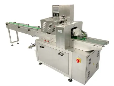 ماكينة تعبئة وتغليف أفقية (ذات بكرة سفلية) Horizontal Flow Wrapping Machine