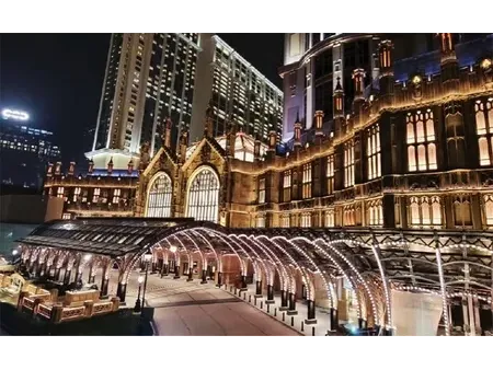 زجاج رقائقي (مصفح)