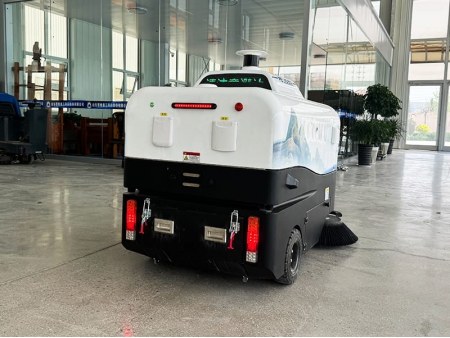 مكنسة شوارع ذاتية القيادة Autonomous Street Sweeper