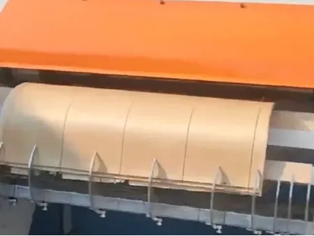 ماكينة نشر ألواح الأخشاب المنحنية (منشار عالي الدقة والكفاءة لتقطيع الخشب المنحني) Curved Wood Sawing Machine