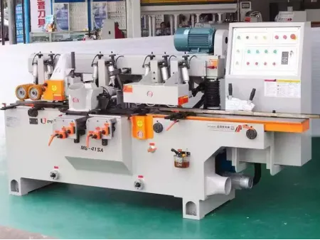 ماكينة الربواه لتسوية أسطح الالواح الخشبية من أربع جهات  Four-Sided Planer