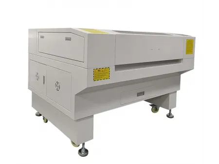 ماكينة القطع بالليزر بأنبوب معدني بغاز ثاني أكسيد الكربون CO₂ Metal Tube Laser Cutting Machine