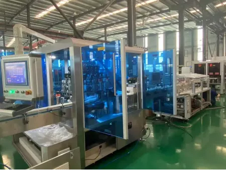 جهاز فحص أمبولات بلاستيك معبئة بتقنية النفخ والملء والإغلاق