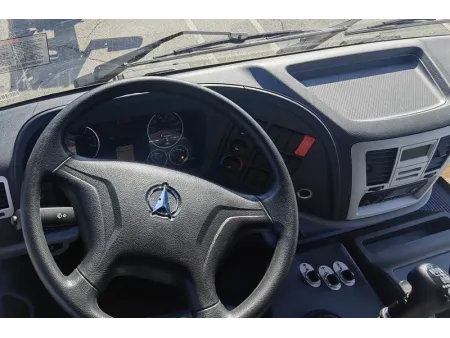 شاحنة قلابة  4×2