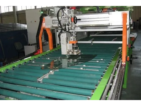 ماكينة طباعة الشاشة الحريرية الآلية للشعارات  Automatic Logo Screen Printer ماكينة طباعة الشاشة الحريرية الآلية للشعارات  Automatic Logo Screen Printer