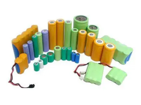 قطع غيار البطاريات (لكشافات ومصابيح الطوارئ ولافتات مخارج الطوارئ والسلامة)