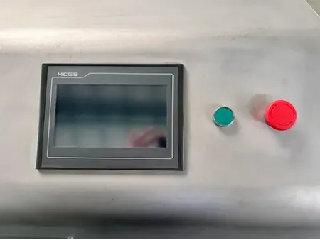 ماكينة تقطيع الخضروات إلى مكعبات بقدرة إنتاجية من 800 إلى 3000 كجم\ساعة Vegetable Dicing Machine