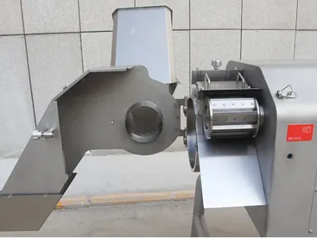 ماكينة تقطيع اللحوم المجمدة إلى مكعبات Frozen Meat Dicing Machine (Boneless Meat)