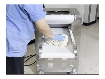 برامة عجين Dough Roller Machine