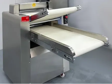 برامة عجين Dough Roller Machine