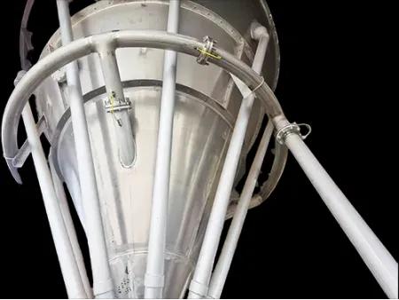 صومعة إزالة الغازات (لإزالة الأحاديّات والمذيبات والتخلص من الغازات الخطرة) Degassing Silo