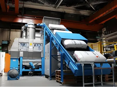 جهاز أوتوماتيكي لفتح الأكياس وفصل المحتوى عن التغليف (نظام تفريغ الأكياس) Automatic Bag Splitter