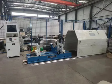 ماكينة موازنة ديناميكية بنظام محامل ثابتة (نظام عمود كردان لنقل الحركة)