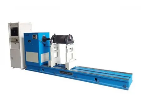 ماكينة موازنة المروحة الدفاعة