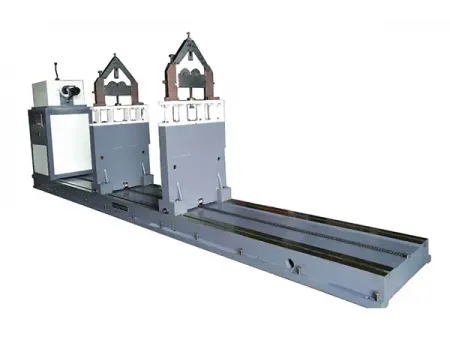 ماكينة موازنة المروحة الدفاعة