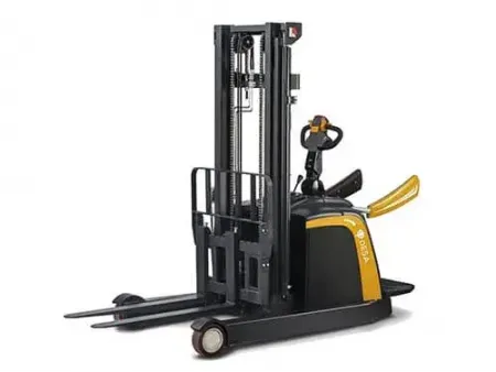 رافعة شوكية كهربائية للمناولة في المساحات الضيقة Electric Reach Truck