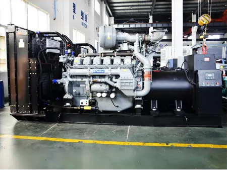 مولدات ديزل من 283 إلى 700 كيلو فولت أمبير تعمل بمحرك بيركنز أمريكي   283-700kVA Diesel Generator Sets Powered by USA Made Perkins Engine