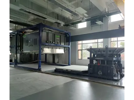 Temperature/Humidity/Vibration  Comprehensive Environmental Test Chamber