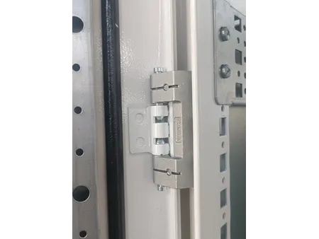 كابينة (صندوق، خزانة) وحدة تحكم قائمة متعددة الأقسام، سلسلة CBPZ Freestanding Multi-Bay Control Cabinet