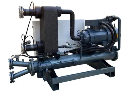 مبرد منخفض الحرارة مُبرَّد بالماء (شيلر تبريد بالماء مع ضاغط لولبي شبه مغلق) Water-Cooled Low-Temp Chiller