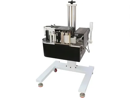 آلة وضع الملصقات الأوتوماتيكية (ماكينة وضع ملصقات الليبل والبطاقات التعريفية) Automatic Labeling Machine