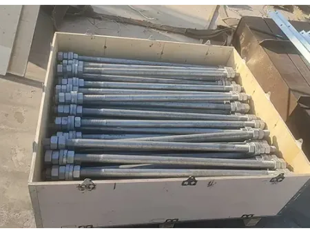 أدوات الربط، قواعد التثبيت، وحلول الدعم الهيكلي (إكسسوارات شاملة للسواري والأبراج)