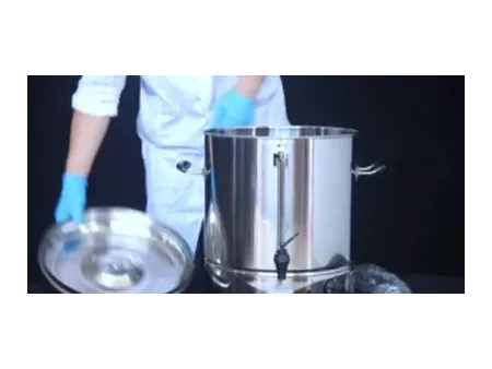 غلاية ماء كهربائية